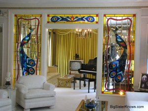 Graceland_Parlor